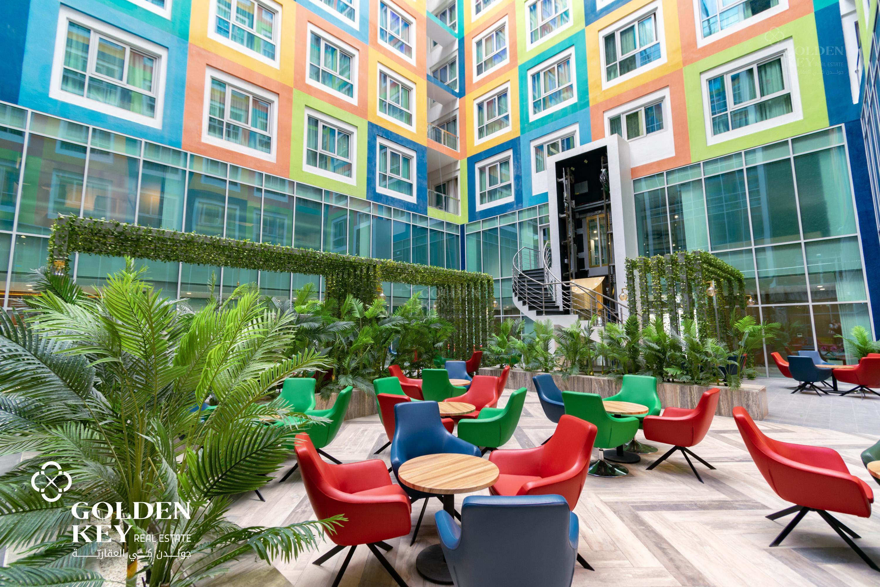 Spacious Restaurant +Terrace | High Traffic Area - Retail in Al Sadd Road
