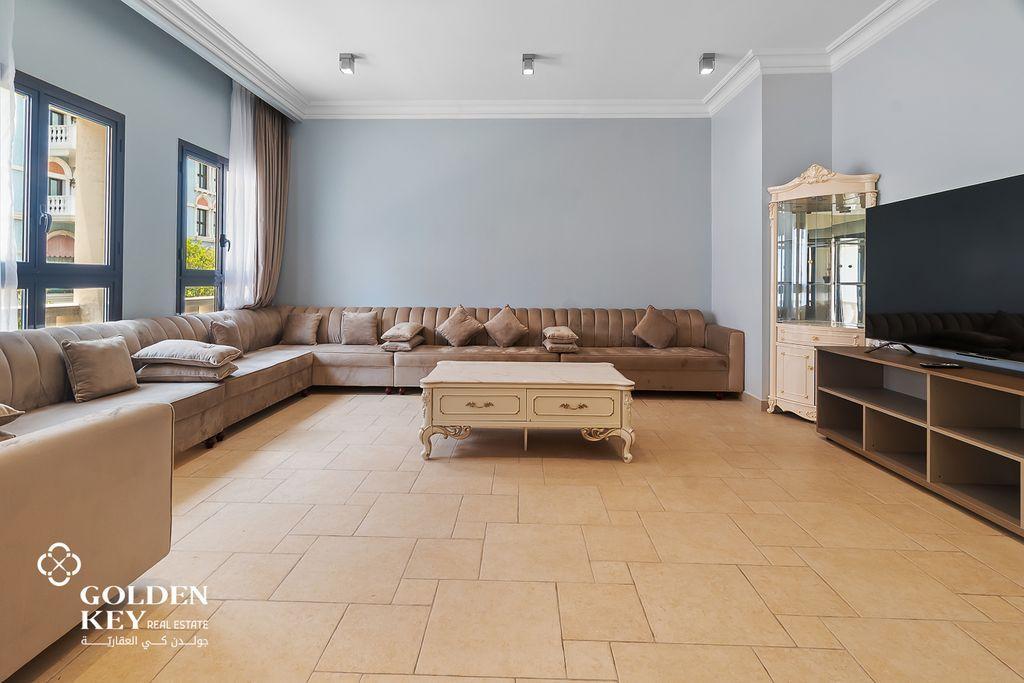 Elegant 4BR + Maid | Balcony Views | The Pearl