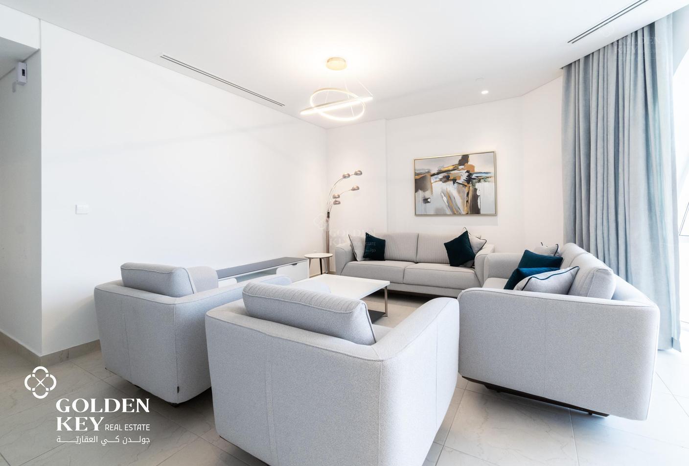 Fully furnished✅Great Views|Large Layout |Balcony - Penthouse in Floresta Gardens