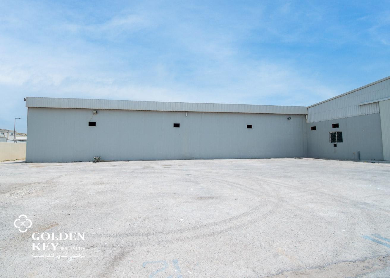 Warehouse with Rooms | Store | 4000 SQM