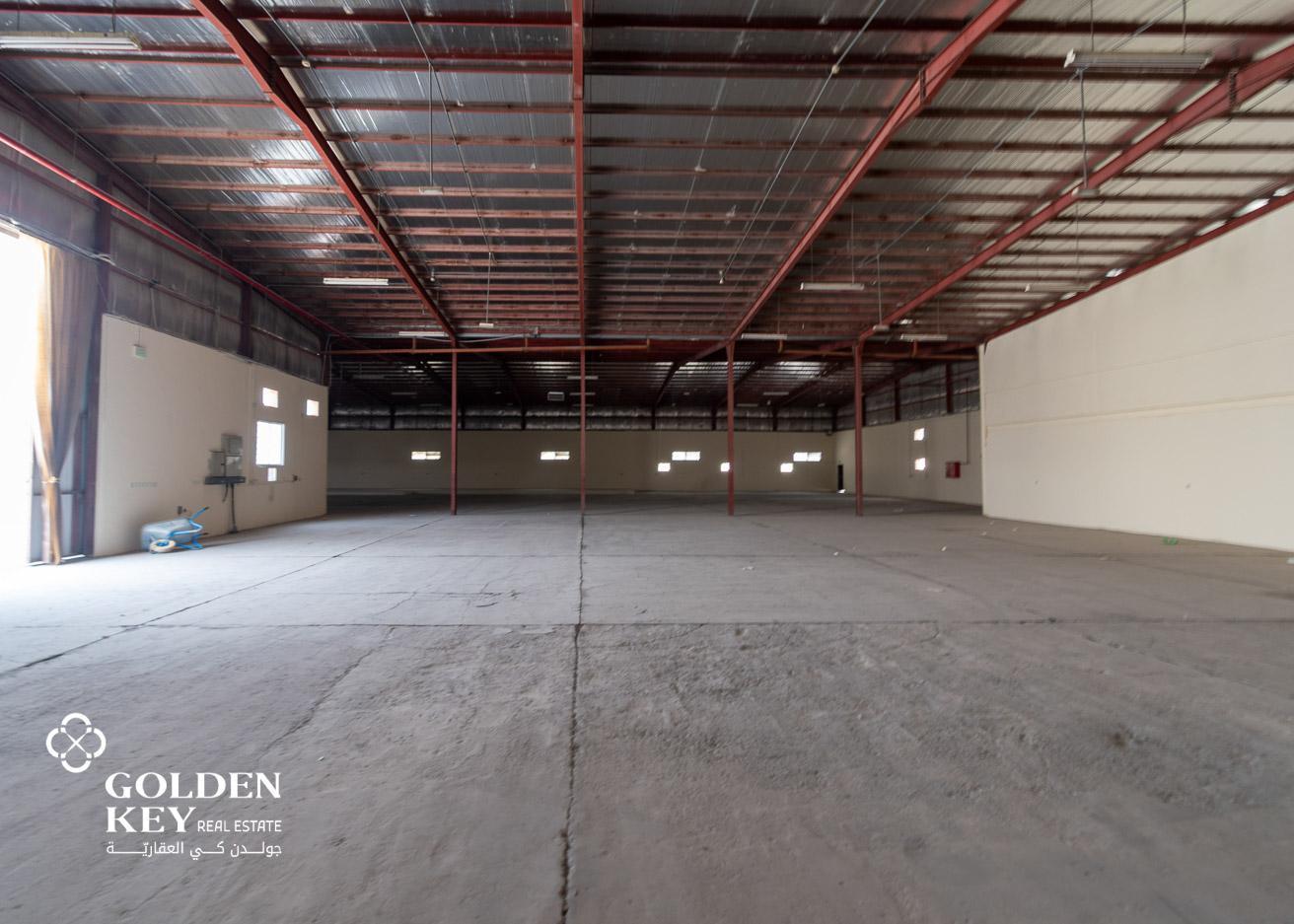 Warehouse with Rooms | Store | 4000 SQM
