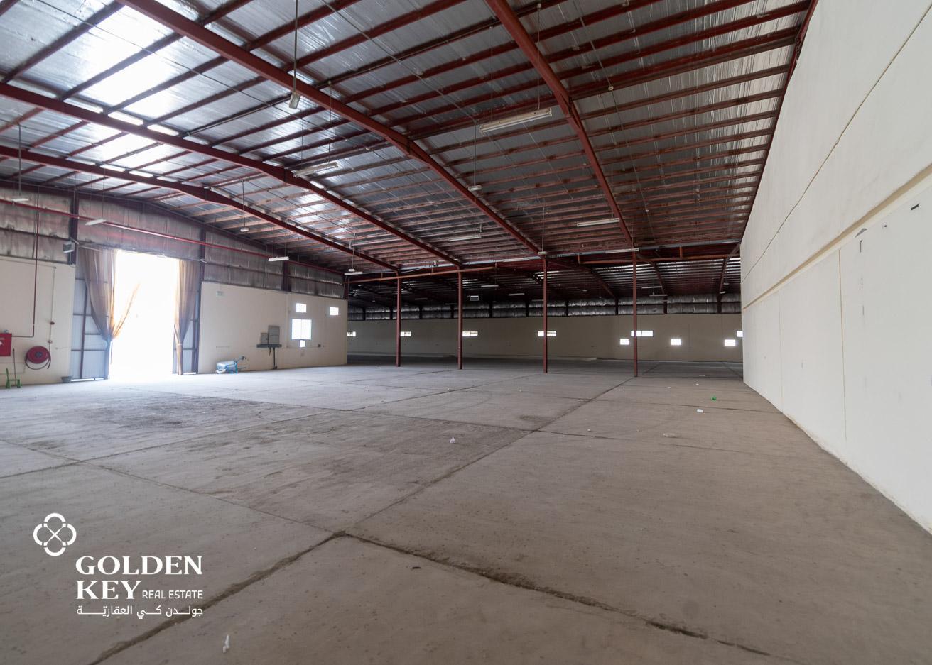 Warehouse with Rooms | Store | 4000 SQM