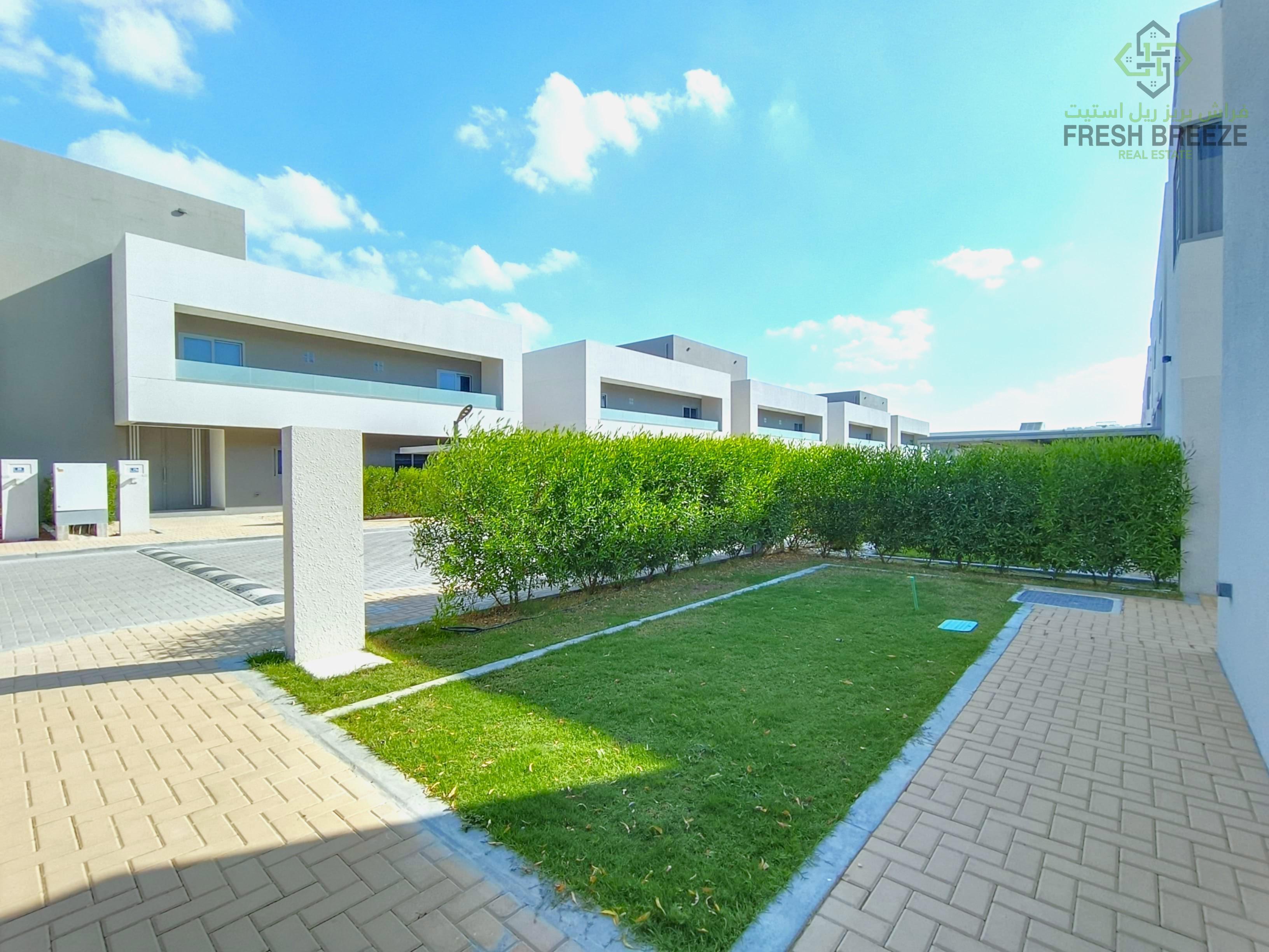 7 BEDROOM VILLA IN COMPOUND NEXT TO AL HAZM MALL