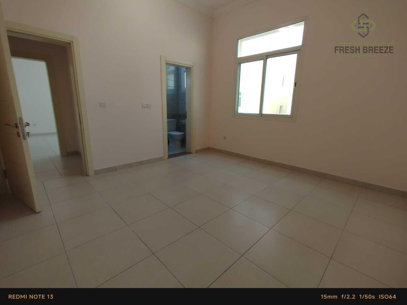 Spacious 6BHK Compound Villa for Rent - Villa in Al Kheesa