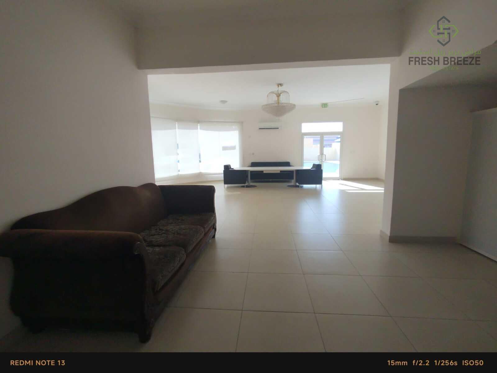Spacious 6BHK Compound Villa for Rent - Villa in Al Kheesa