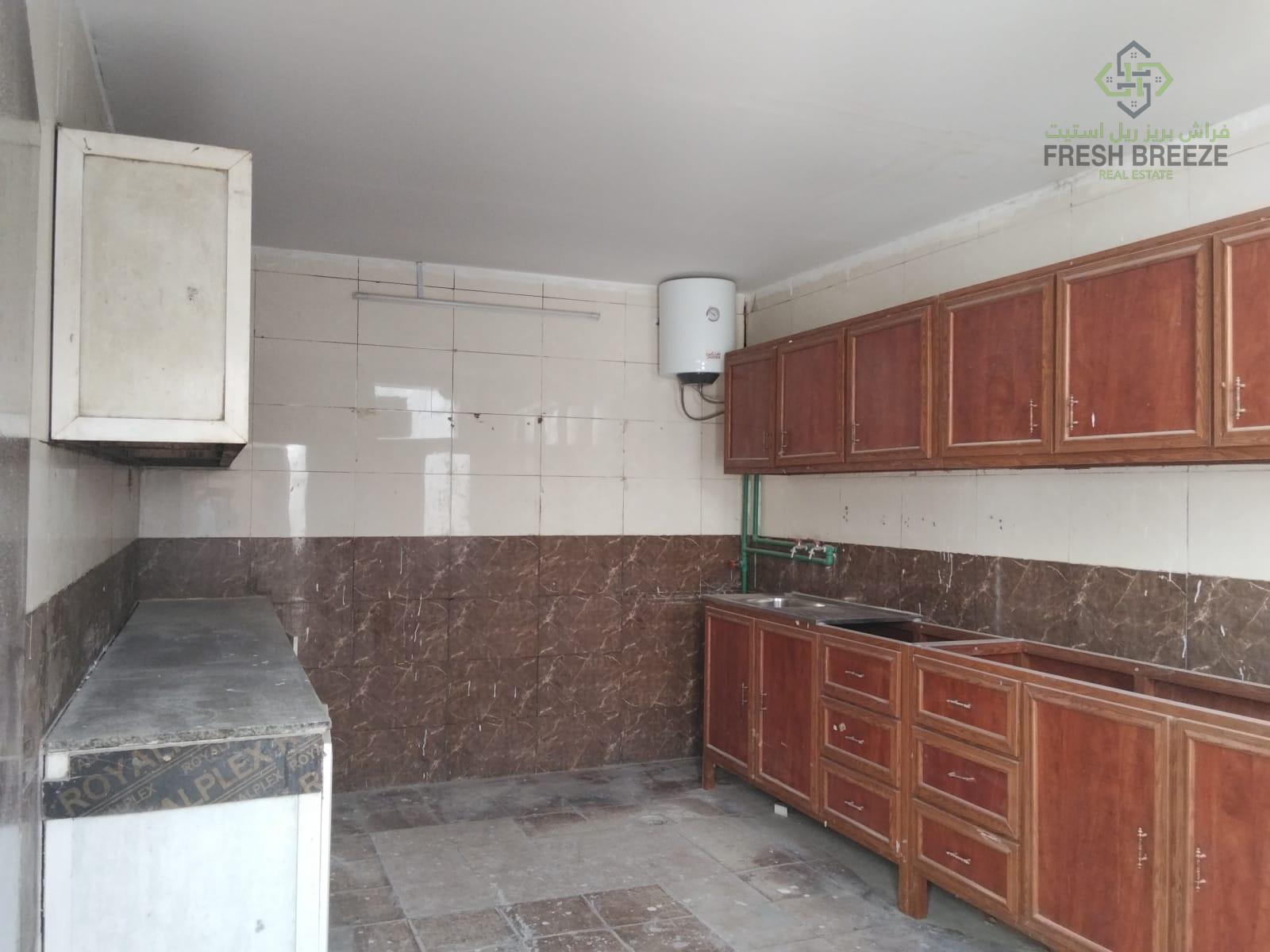 9 Bedrooms Villa Available For Rent in Old Ghanim - Villa in Old Al Ghanim