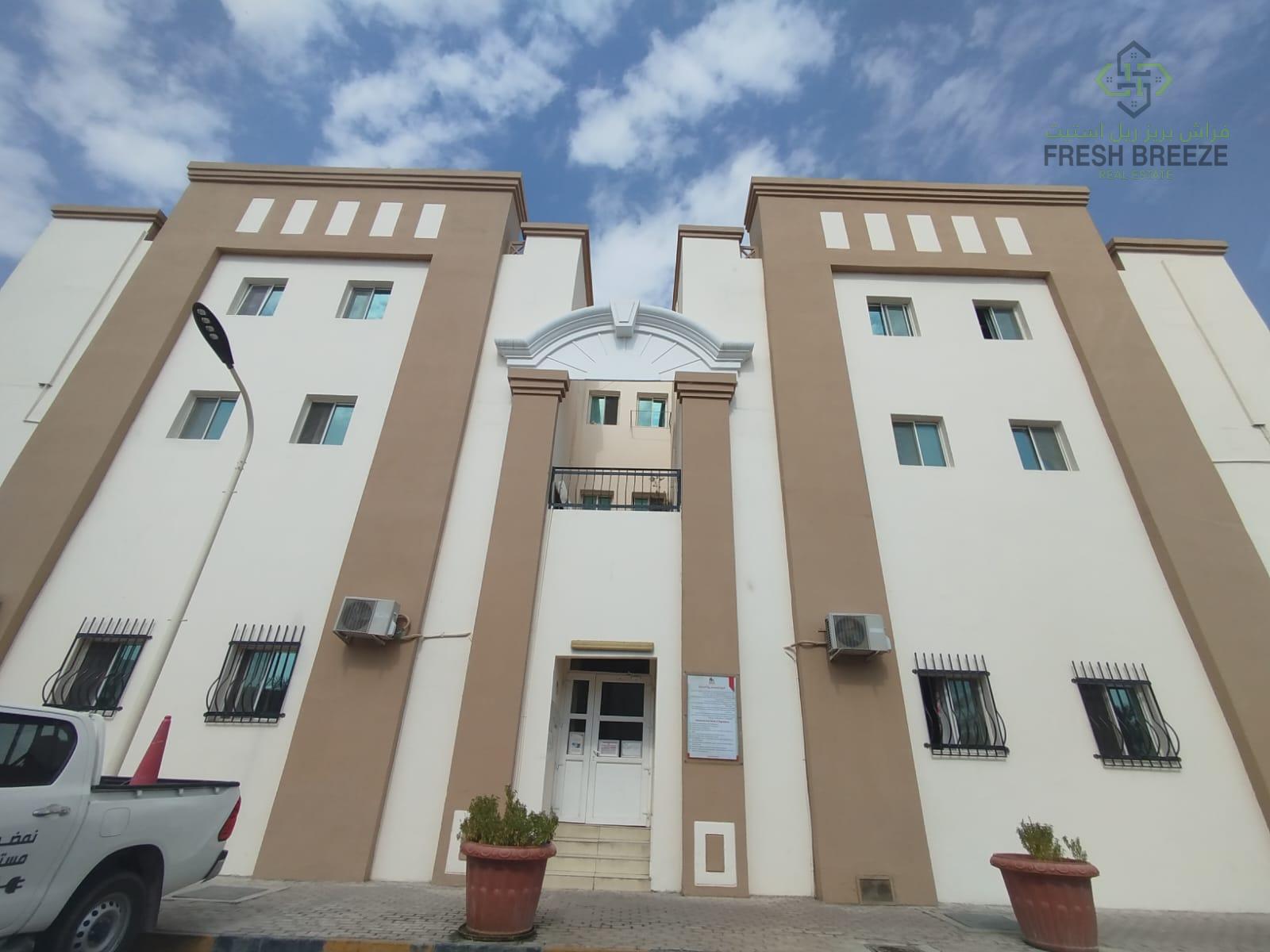 Cozy 2BHK Fully Furnished with Pool & Gym - Apartment in Al Gharrafa