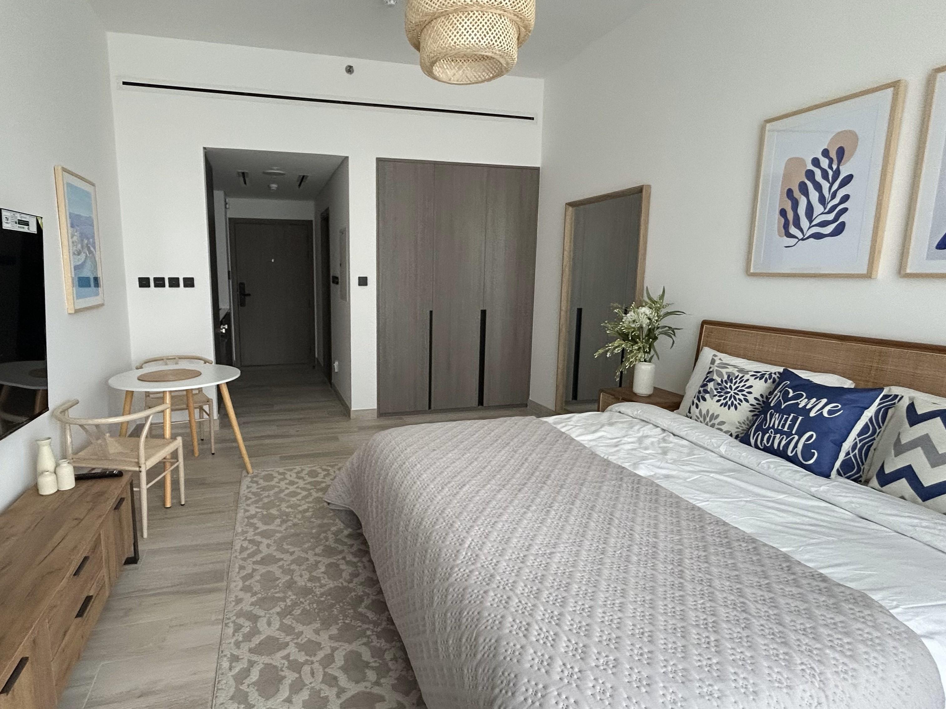 Pool View Studio | Fully Furnished | Vacant