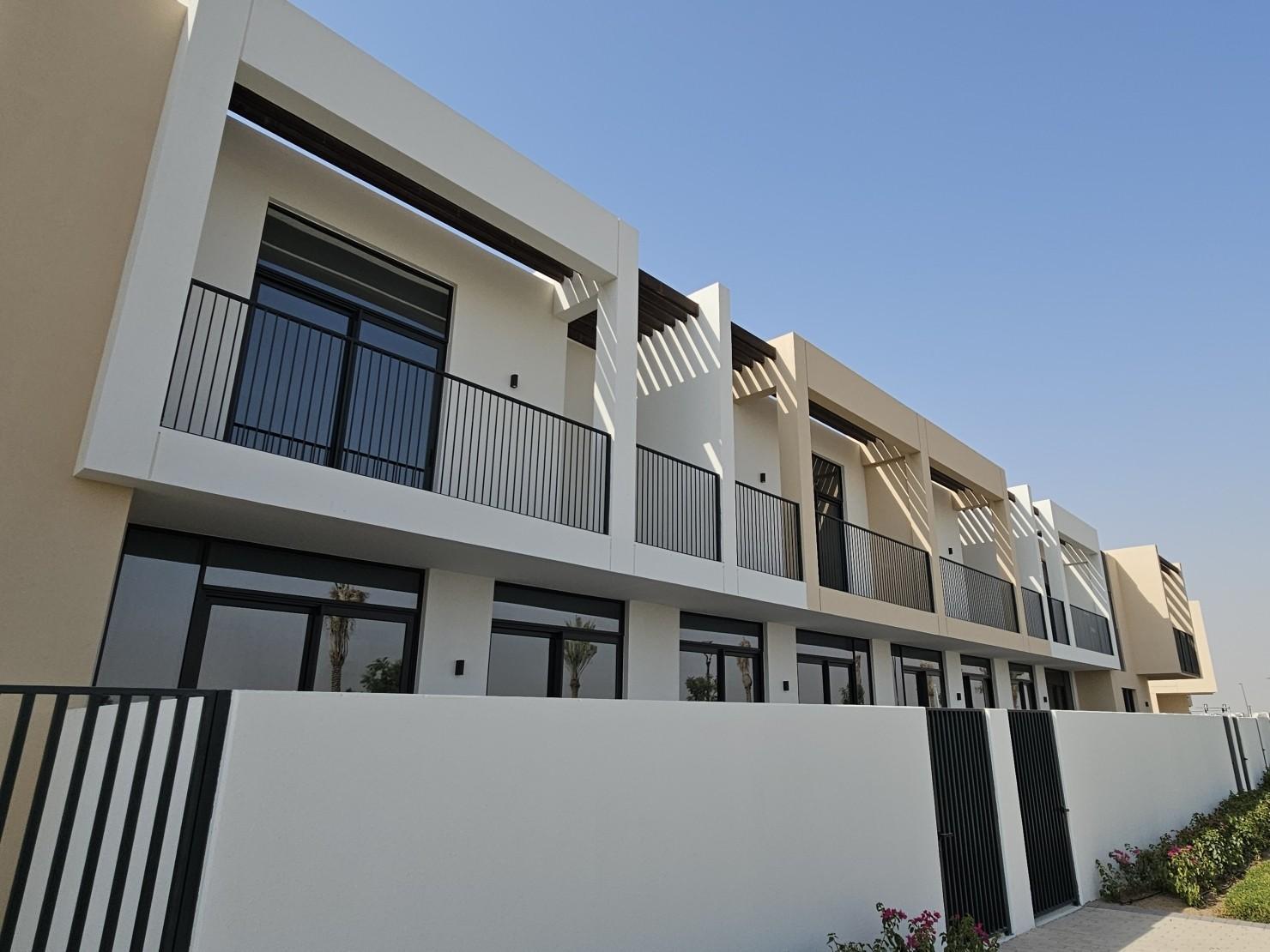 Golf‑side Elegance | 4BR Family Villa | Ready Soon