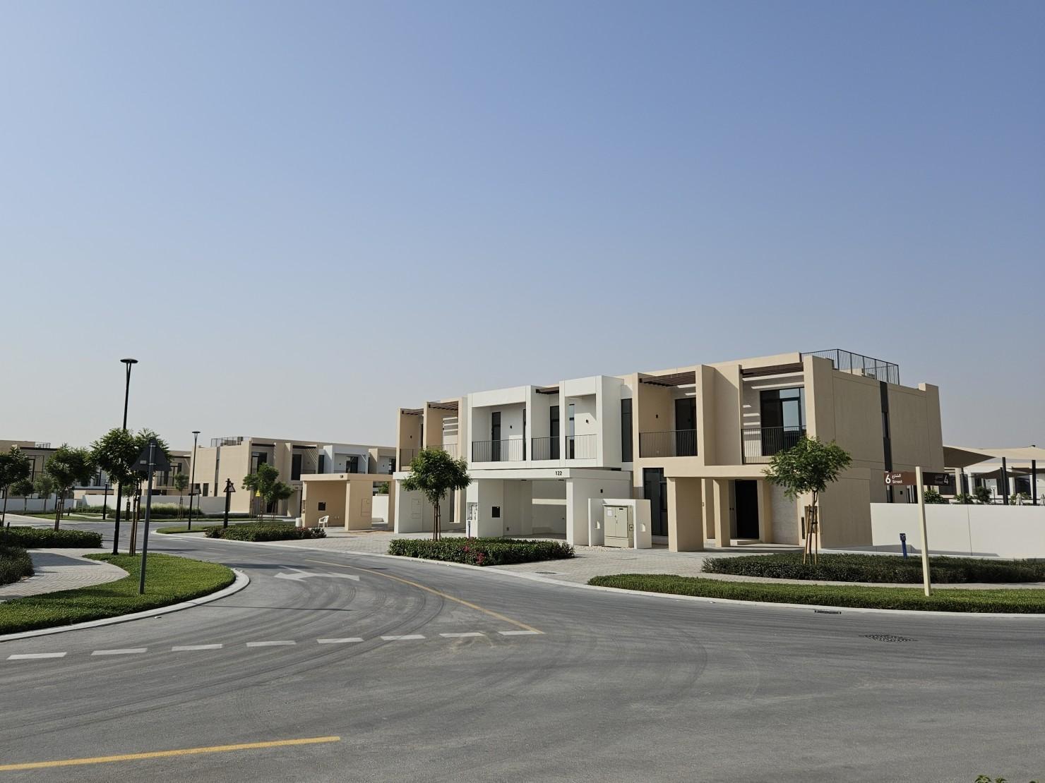 Golf‑side Elegance | 4BR Family Villa | Ready Soon