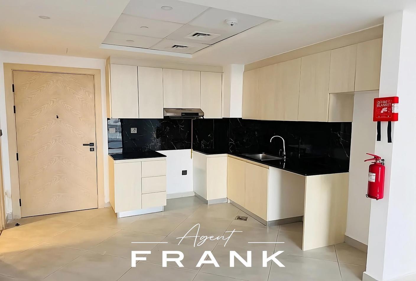 Canal View | Investment | Mid Floor | Unfurnished