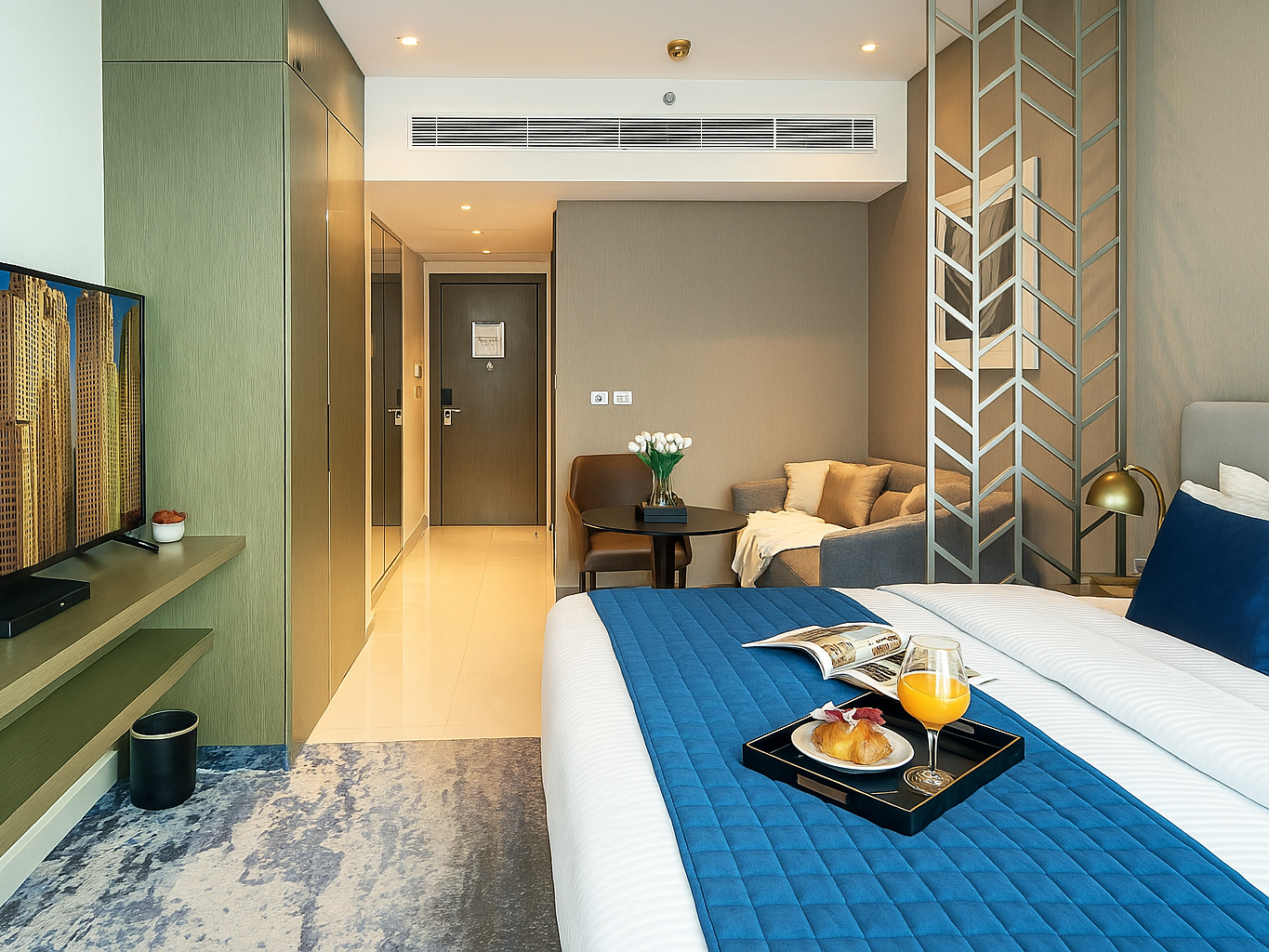 Investment | Canal View | Low Floor | Furnished