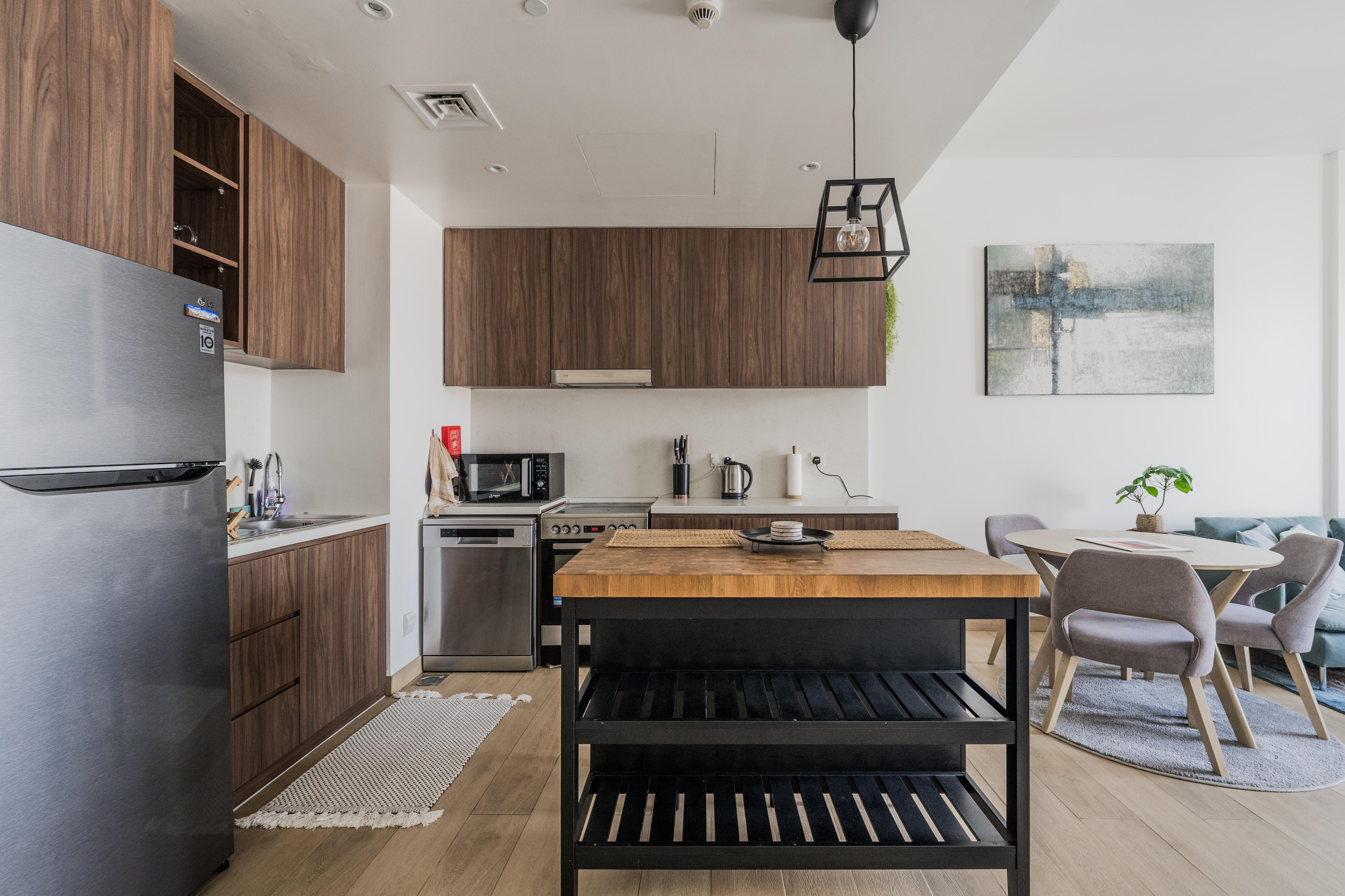 Beach Living | Fully Furnished | Top Floor