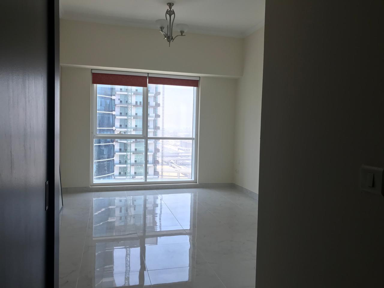 Cornor Unit I Lake and SZR View I VOT I High Floor