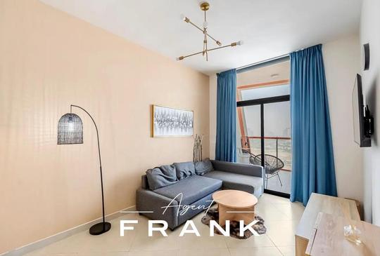 Affordable | Semi Furnished | Mid Floor | 6 Chqs