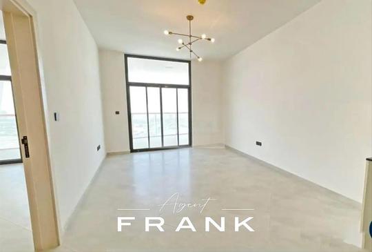 Corner Unit | Low Floor | Unfurnished | 4 Cheques