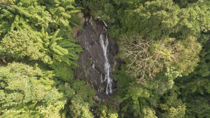 Thác Tà Ngào ẩn mình giữa chốn rừng núi hoang sơ