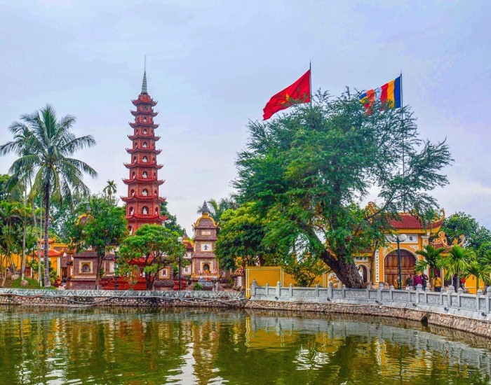 Kết quả hình ảnh cho Chùa Trấn Quá»c