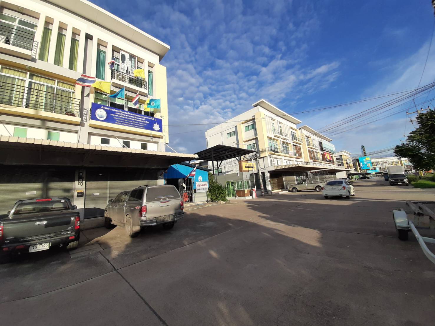 ให้เช่าอาคารพาณิชย์ 3 ชั้นครึ่ง บางหญ้าแพรก · เมืองสมุทรสาคร · , ภาพที่ 4
