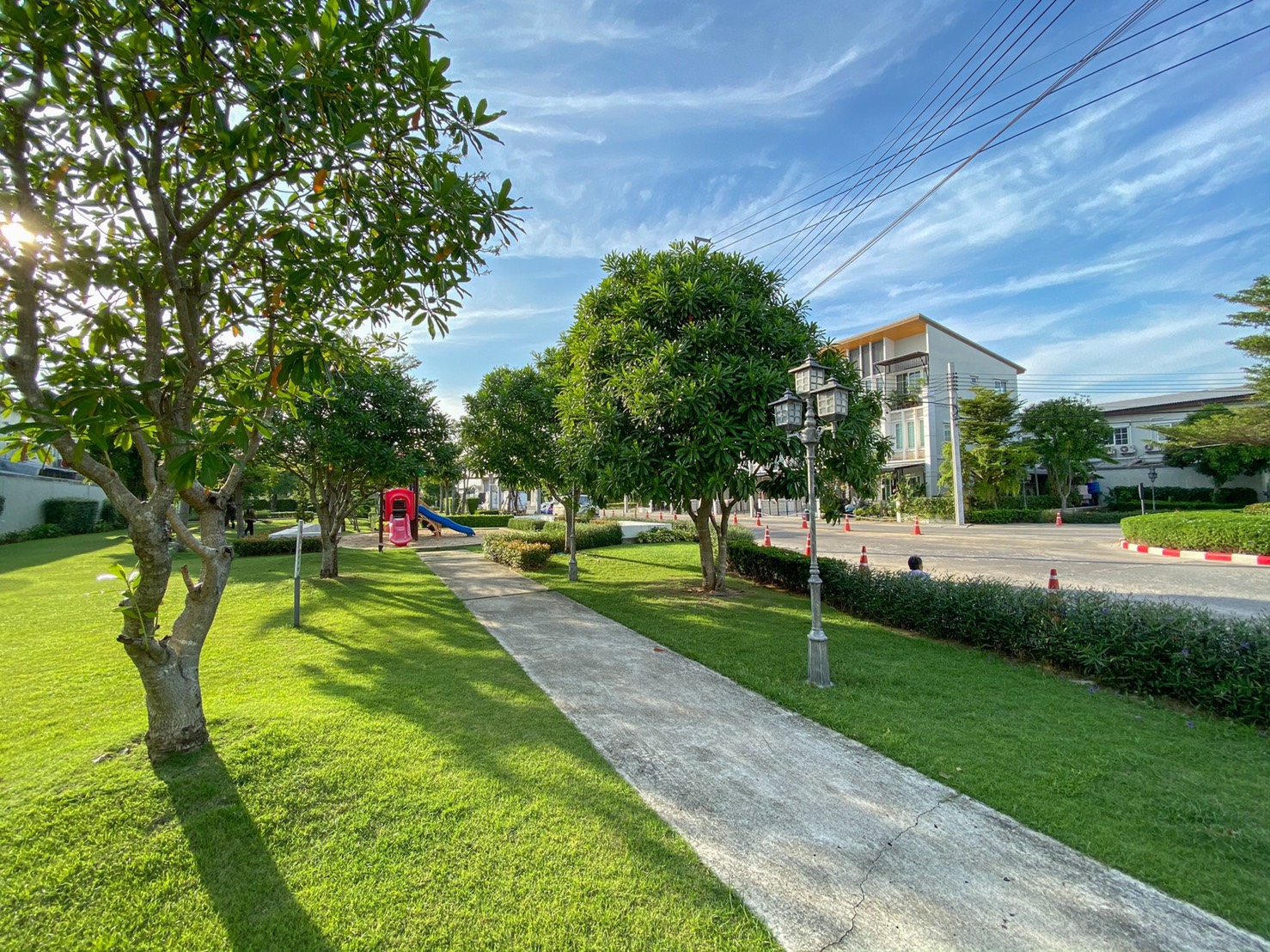 ขายทาวน์โฮม โกลเด้นทาวน์ ลาดพร้าว-เกษตรนวมินทร์ ซอยนวมินทร์ 42  · · , ภาพที่ 4