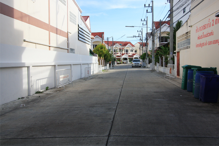 บ้านเมืองทองทวีทรัพย์ - บรรยากาศ - 3