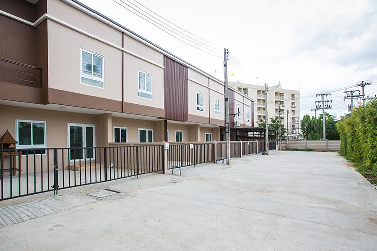 ชญยล ทาวน์โฮม - บรรยากาศ - 3