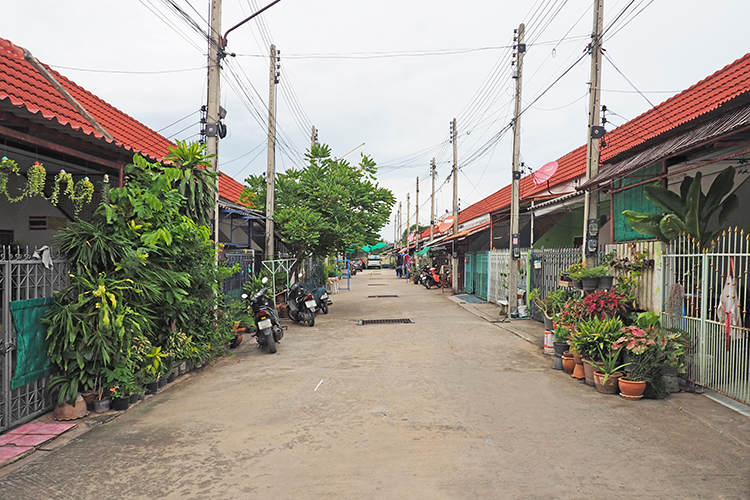 บ้านถาวรวิลเลจ 6 - บรรยากาศ - 3
