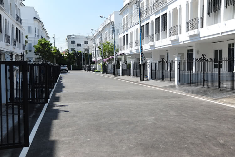 ลีออง สุขุมวิท 62 - บรรยากาศ - 3