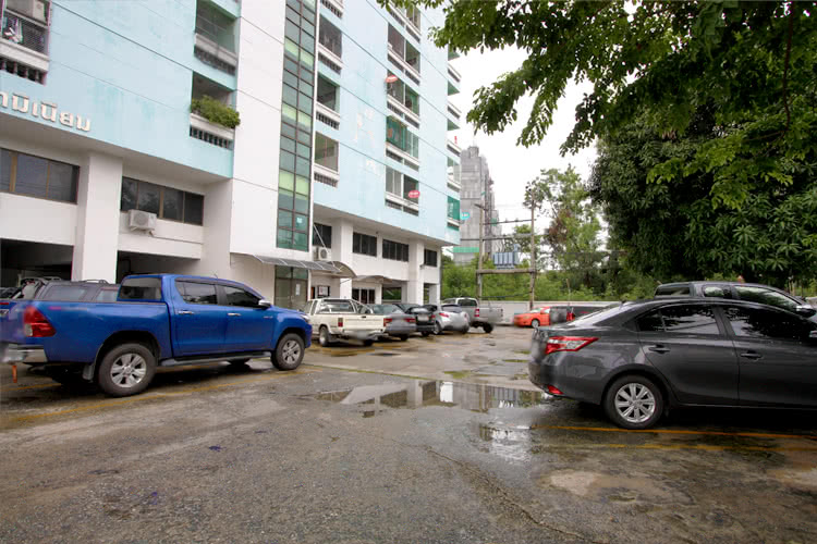 สฤษดิ์เดชคอนโดมิเนียม - บรรยากาศ - 3