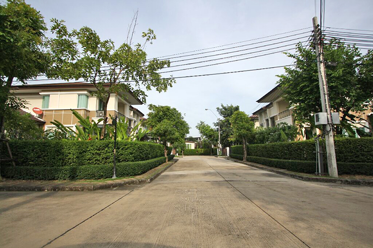 เดอะ พาลาสโซ สาทร - บรรยากาศ - 3