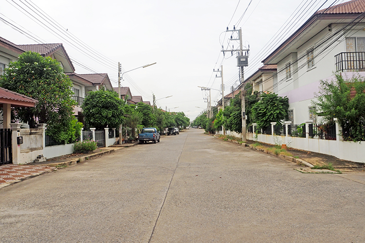ทรัพย์หมื่นแสน ปทุมฯ - บรรยากาศ - 3