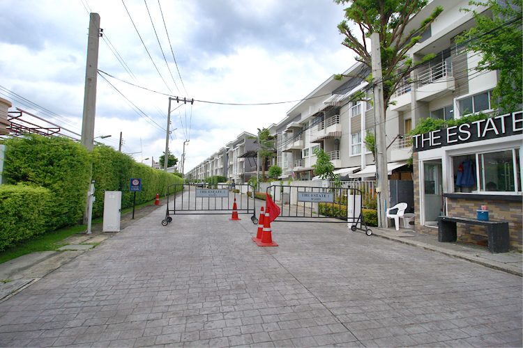 ดิ เอสเตท ศรีนครินทร์ - บรรยากาศ - 3