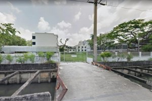 38708 - Sukhumvit 40 Road Land for rent area 972 Sqm