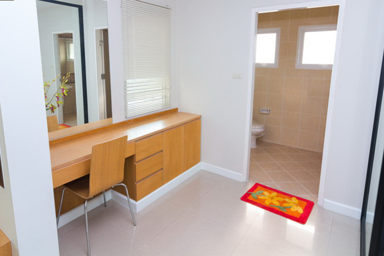 บ้านแบบ B ในโครงการ บ้านอรดาลำลูกกาคลอง 8, ภาพที่ 4