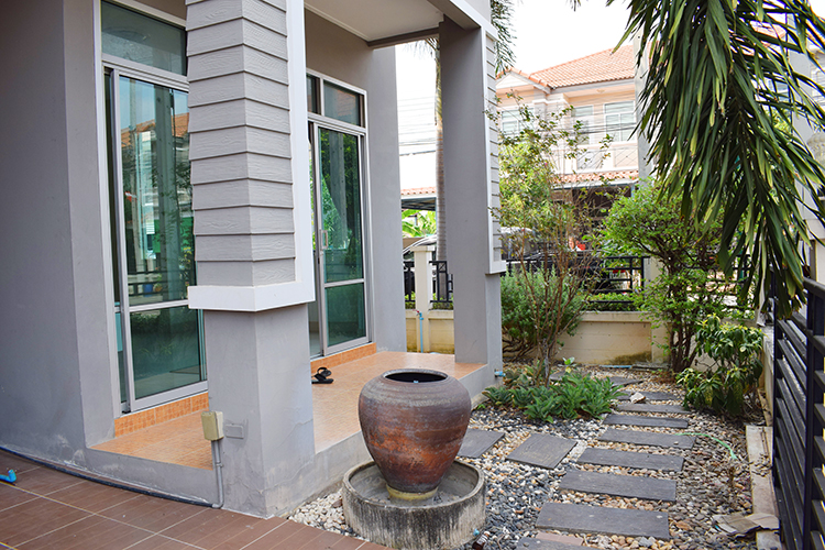 ทาวน์โฮมสองชั้น ในโครงการ บ้านรื่นฤดี 4 รังสิต - คลอง 4, ภาพที่ 4