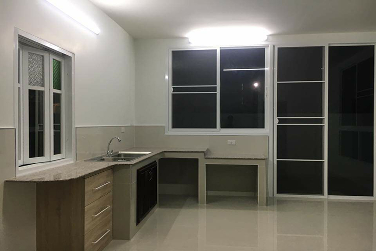 ทาวน์โฮมสองชั้น ในโครงการ บ้านดอกไม้, ภาพที่ 4