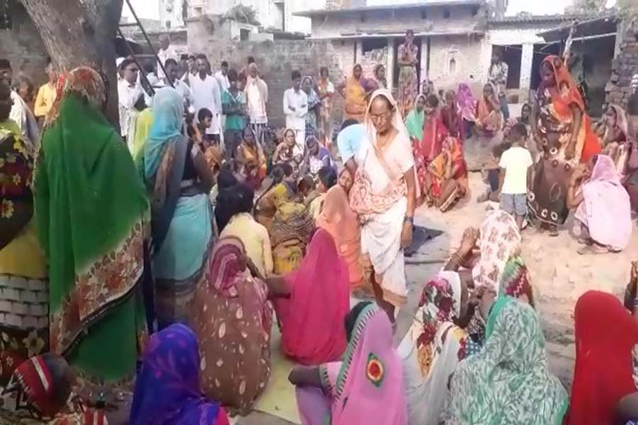 azamgarh craim आजमगढ़ में बुजुर्ग की पीट-पीटकर हत्या, शरीर पर कीचड़ फेंकने का किया था विरोध