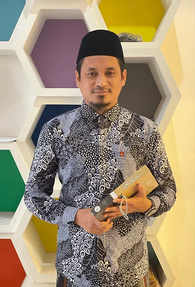 Dr, K.H. Muhammad Abduh Tuasikal, S.T., M.Sc.