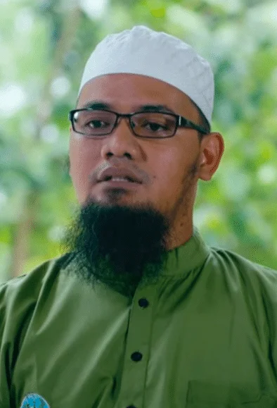 Ustadz Amri Suaji, Lc.