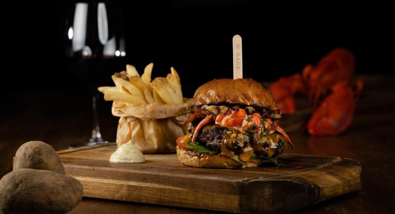品嚐期間限定精選漢堡 / Pompous Burgers @ Grand Hyatt Steakhouse – Grand Hyatt Hong Kong | OKiBook Hong