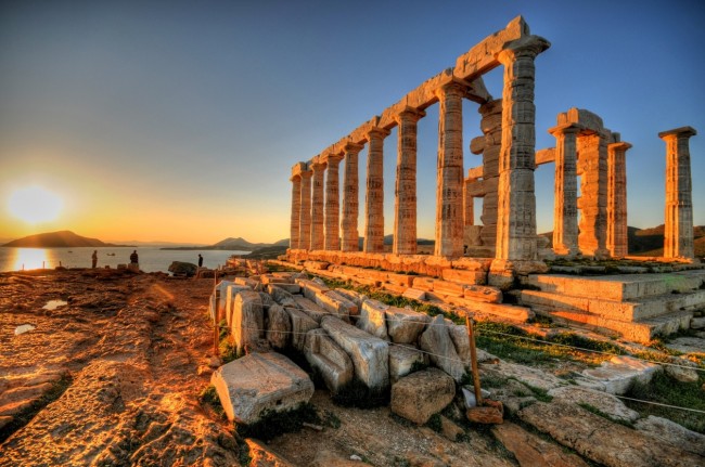 Travel to Athens and visit Cape Sounion and the Temple of Poseidon for only USD570 via Singapore Airlines. Photo courtesy of SIA. 