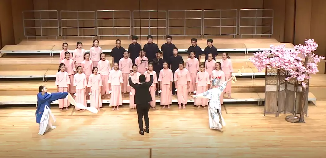 《我身騎白馬》影片截圖