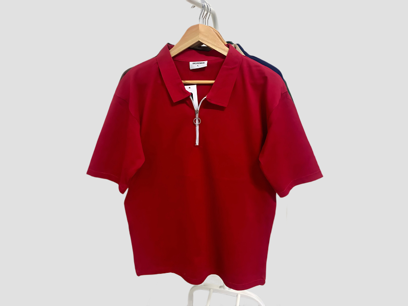 Basic t shirt for everyday wear in soft cotton fabric