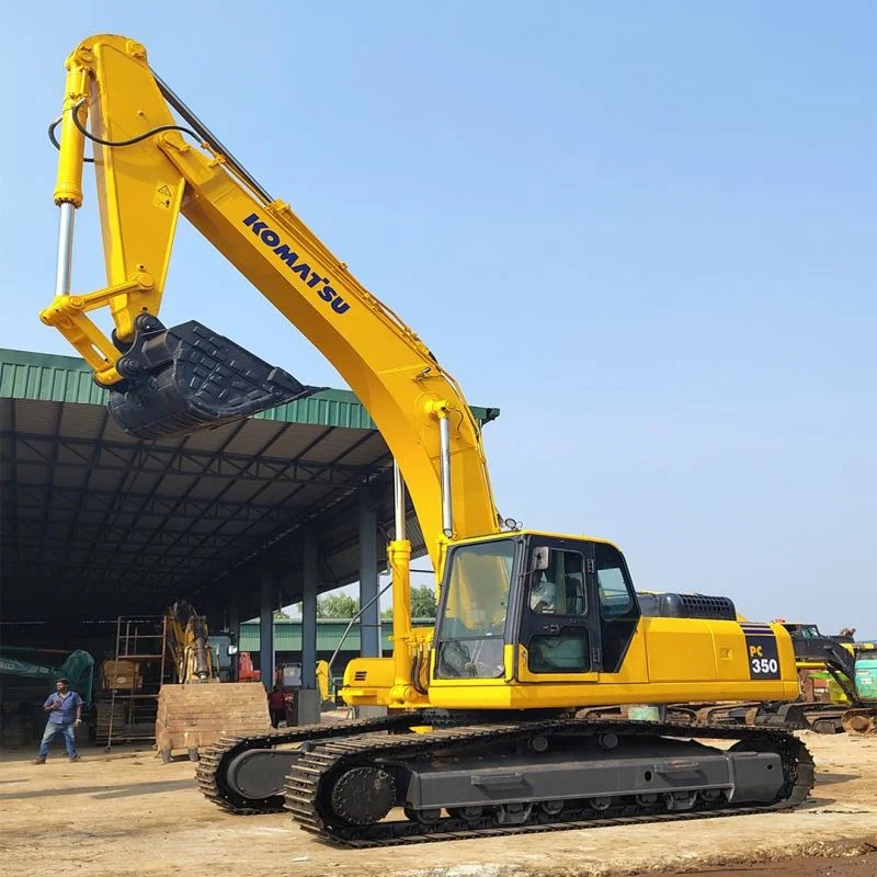 KOMATSU