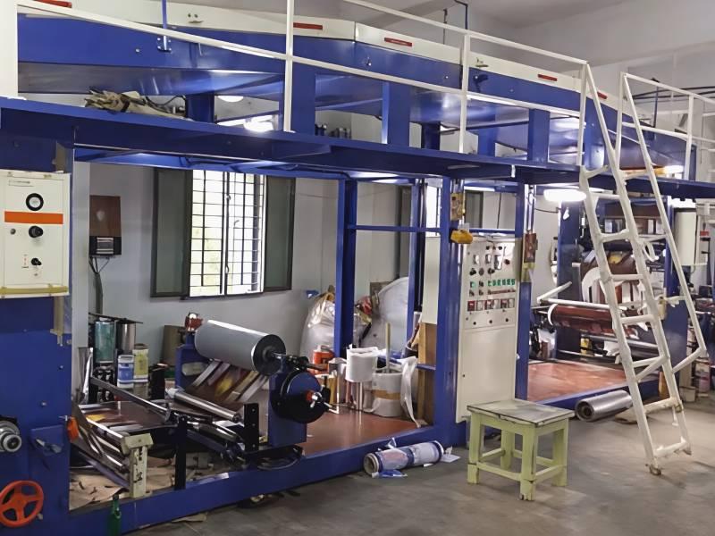 Lamination Machine For Making Vapor Gas Free Laminated