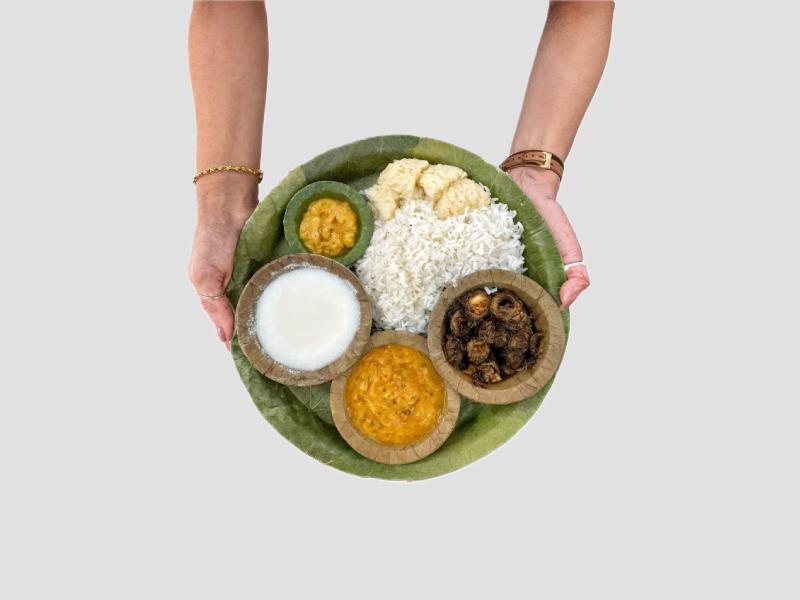 Siali Leaf Plate 11.5 Inch Fine Stitched Eco Friendly Serveware