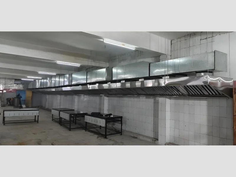 Stainless Steel Gun Type Hood with GI Exhaust Ducting System