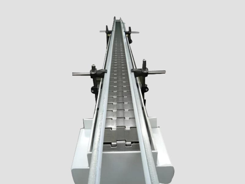 Slat Chain Conveyor 100 Kg Per Feet for Warehouse Use