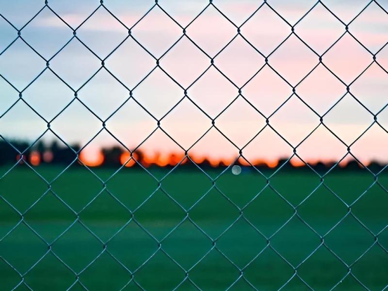 GI Diamond Fence 1–4 Inch Mesh for Boundary Fencing Use