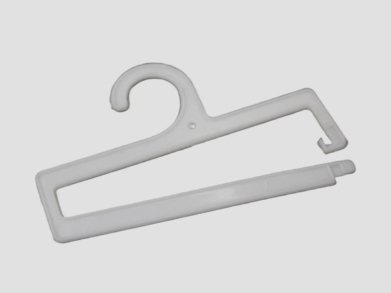 Plastic Clothes Hanger for Household and Retail Garment Use